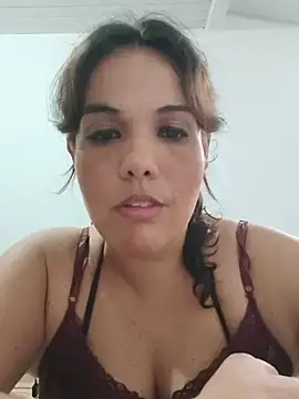 Bellapotencia1985 online show from July 11, 10:37 am