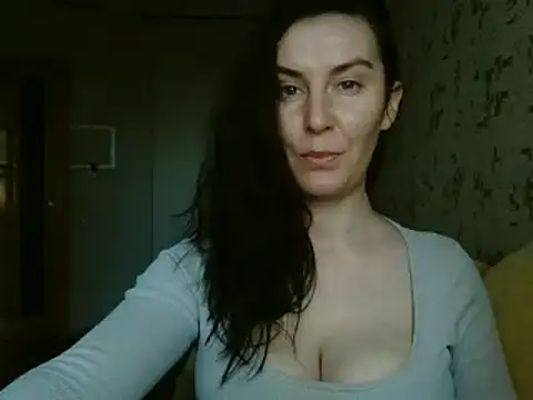 Snapshot of KatalinaQE chatting on September 17, 8:23 am KatalinaQE online show from September 17, 8:23 am