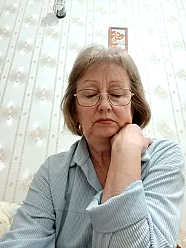 AlikaSwan5821 online show from March 11, 7:49 pm