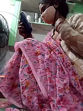 MISS LOVE 001 online show from January 18, 5:31 pm