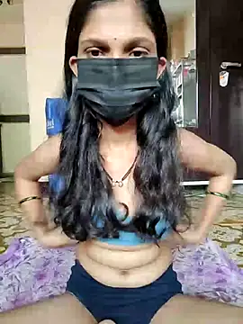 Snapshot of Shivani2002 chatting on September 20, 9:18 am Shivani2002 online show from September 20, 9:18 am