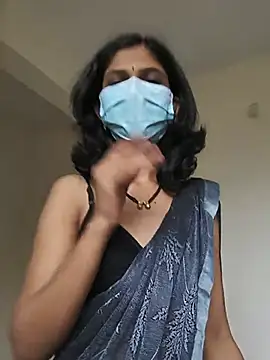 Shivani2002 online show from June 29, 10:15 am