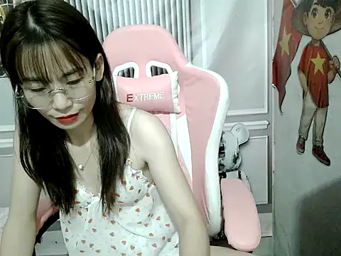Snapshot of Suzy888 chatting on September 17, 4:49 pm Suzy888 online show from September 17, 4:49 pm