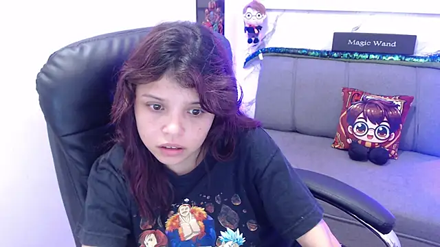 Snapshot of minnie_cake chatting on October 19, 12:45 am minnie cake online show from October 19, 12:45 am