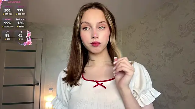 NylaNadler online show from July 31, 3:02 pm