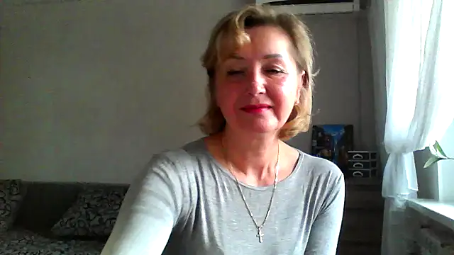 IrynaMolbertx online show from October 11, 8:08 am