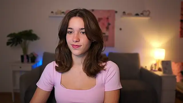 kissie cat online show from October 22, 1:16 pm