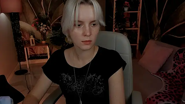 BethanyCloud online show from October 6, 6:41 am