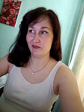 Amandda  online show from June 18, 8:05 am