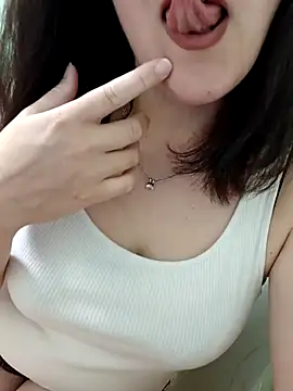Amandda  online show from July 16, 5:39 pm
