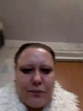 Snapshot of Tupo070481 chatting on October 1, 2:11 pm Tupo070481 online show from October 1, 2:11 pm