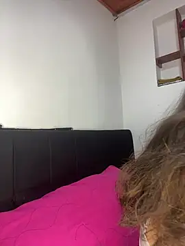 hotwife26 online show from June 9, 7:57 pm