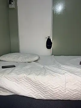 Sexy blackwoman online show from June 24, 8:52 pm