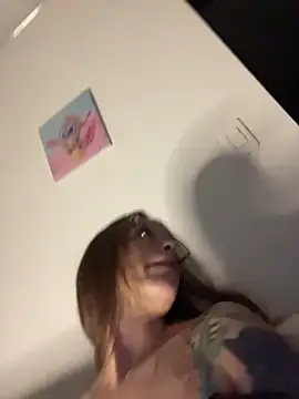 alysa g  online show from July 16, 12:04 am
