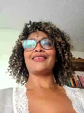 BiiancaEstradaa online show from January 10, 9:30 pm