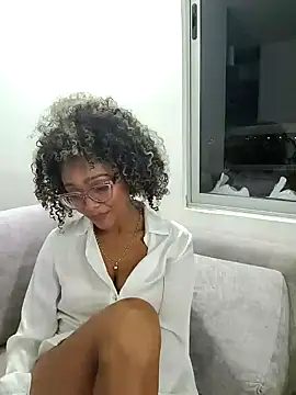 BiiancaEstradaa online show from July 29, 12:43 am