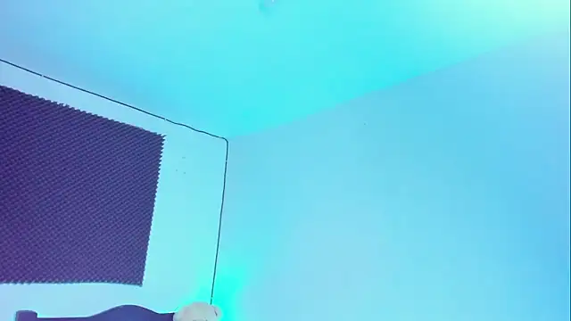 Ellope  online show from November 12, 10:08 pm