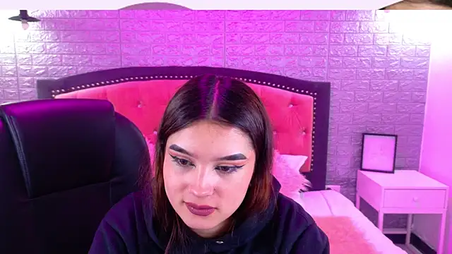 Snapshot of Natalie_loffreda chatting on September 25, 3:05 am Natalie loffreda online show from September 25, 3:05 am