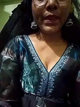 Snapshot of Telugu___Sexygirl___Naidu chatting on September 22, 5:17 am Telugu Sexygirl Naidu online show from September 22, 5:17 am