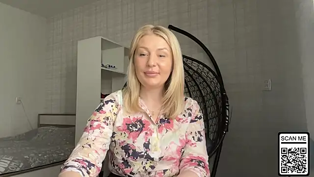 Blondie xoxoxo online show from May 1, 9:01 am