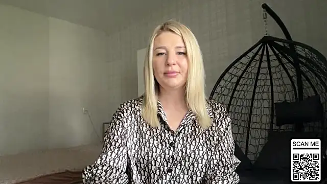 Blondie xoxoxo online show from June 17, 8:48 am