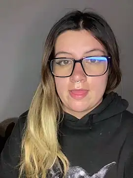 Blair Bunnyy online show from March 3, 4:40 am