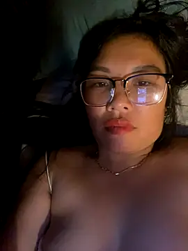 Snapshot of sexybaby_00 chatting on October 8, 2:21 pm sexybaby 00 online show from October 8, 2:21 pm