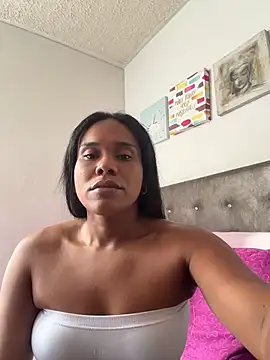 Ashleyroberst online show from June 26, 2:18 pm