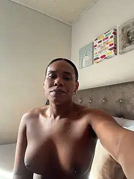 Ashleyroberst online show from July 2, 1:39 pm