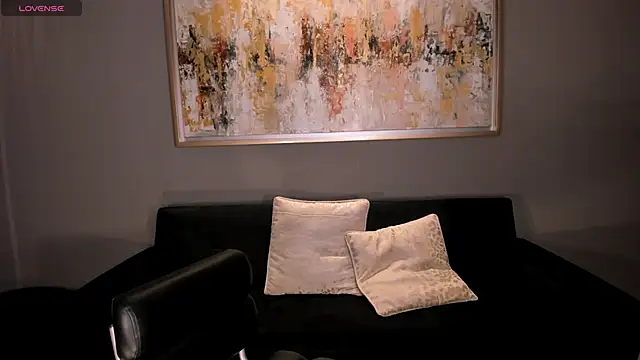 LizzCooper online show from October 13, 5:21 am