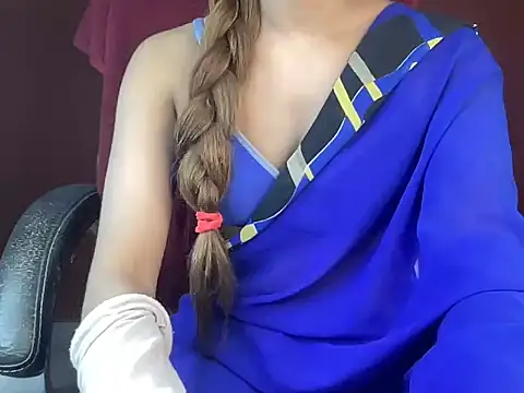 heartless Queen online show from November 29, 5:22 am