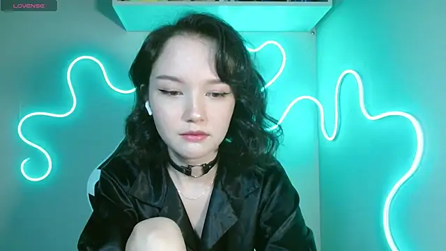 DemiWildcat online show from October 11, 11:25 am