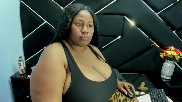 Bloom B online show from September 12, 2:13 pm