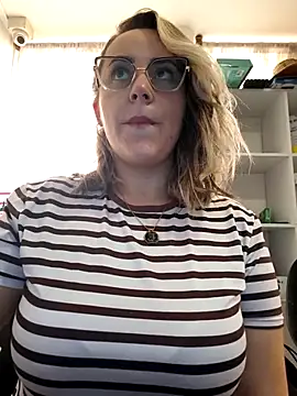 CurvyLust x online show from November 24, 1:57 pm