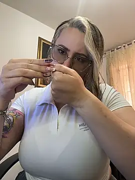 CurvyLust x online show from June 19, 1:47 pm