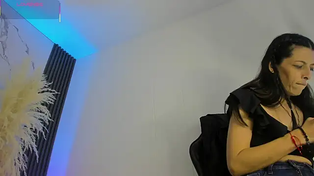 ShaunaDream online show from March 4, 4:52 am