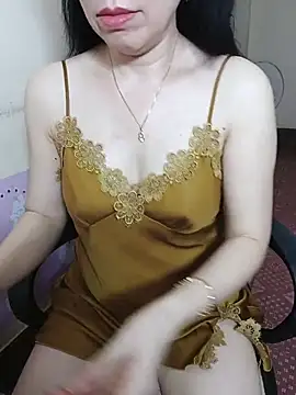 Moona heny online show from June 24, 3:49 am