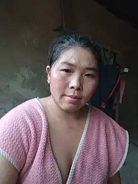 quynhkoolbae online show from July 9, 9:22 am