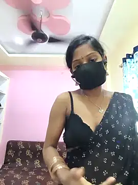 Snapshot of mounika26 chatting on October 3, 6:51 am mounika26 online show from October 3, 6:51 am