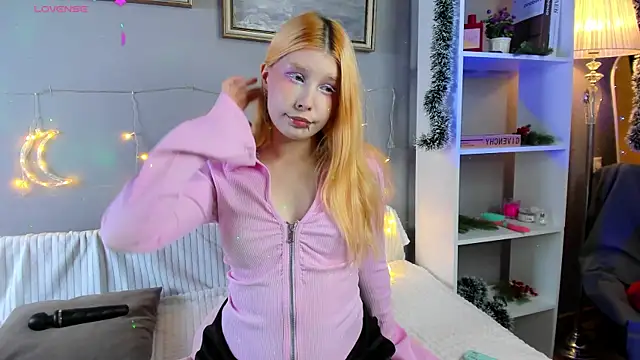 VelvetBlitz online show from January 10, 10:47 pm