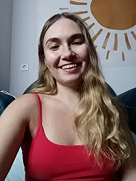 Snapshot of KisaVixen chatting on October 17, 3:59 pm KisaVixen online show from October 17, 3:59 pm