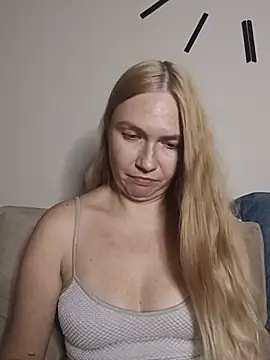 KisaVixen online show from August 1, 6:21 pm