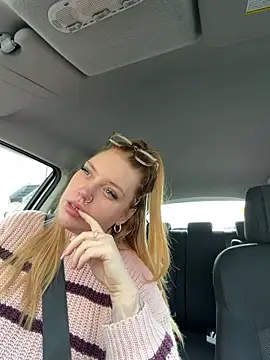 MysteriousMylaX online show from February 17, 10:47 am