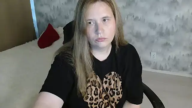 AdelinaLawson online show from July 12, 11:55 am