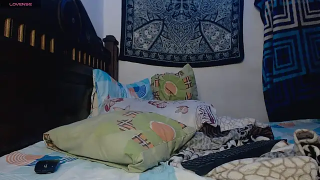 Snapshot of MysticNight_ chatting on October 2, 2:38 am MysticNight  online show from October 2, 2:38 am