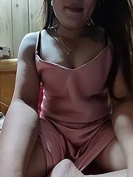 phungtiti online show from June 28, 1:28 pm