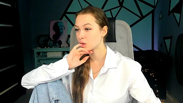 Snapshot of ArielSykes chatting on September 18, 1:42 pm ArielSykes online show from September 18, 1:42 pm