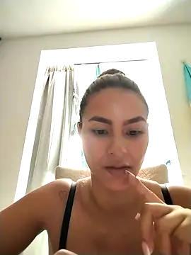 gabysanta  online show from May 4, 5:39 pm