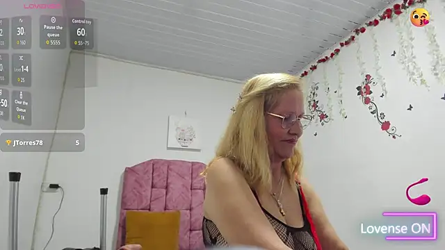 esmeraldaladys online show from July 29, 8:53 pm