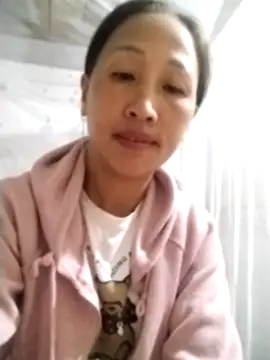 Snapshot of cute_love00 chatting on October 12, 10:45 pm cute love00 online show from October 12, 10:45 pm